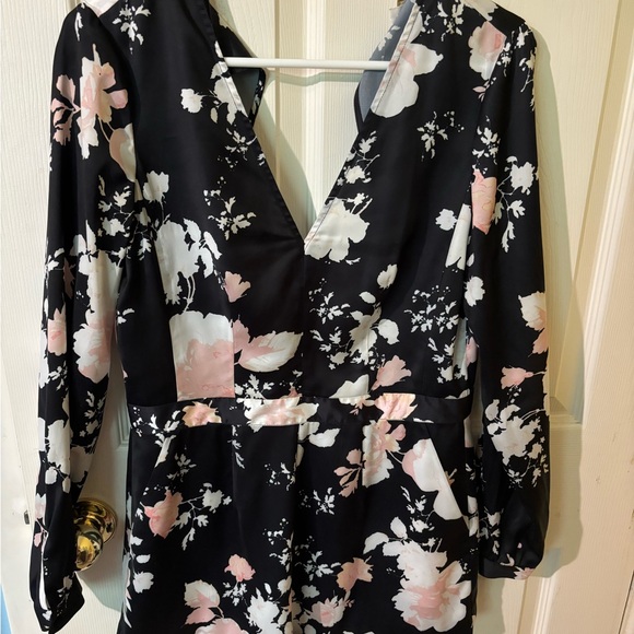 Floral romper - Picture 2 of 3